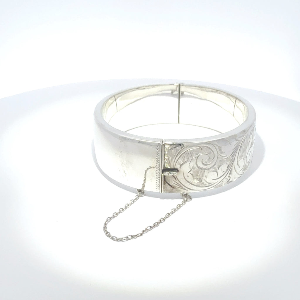 Vintage Silver Hinged Bangle with Floral Motif