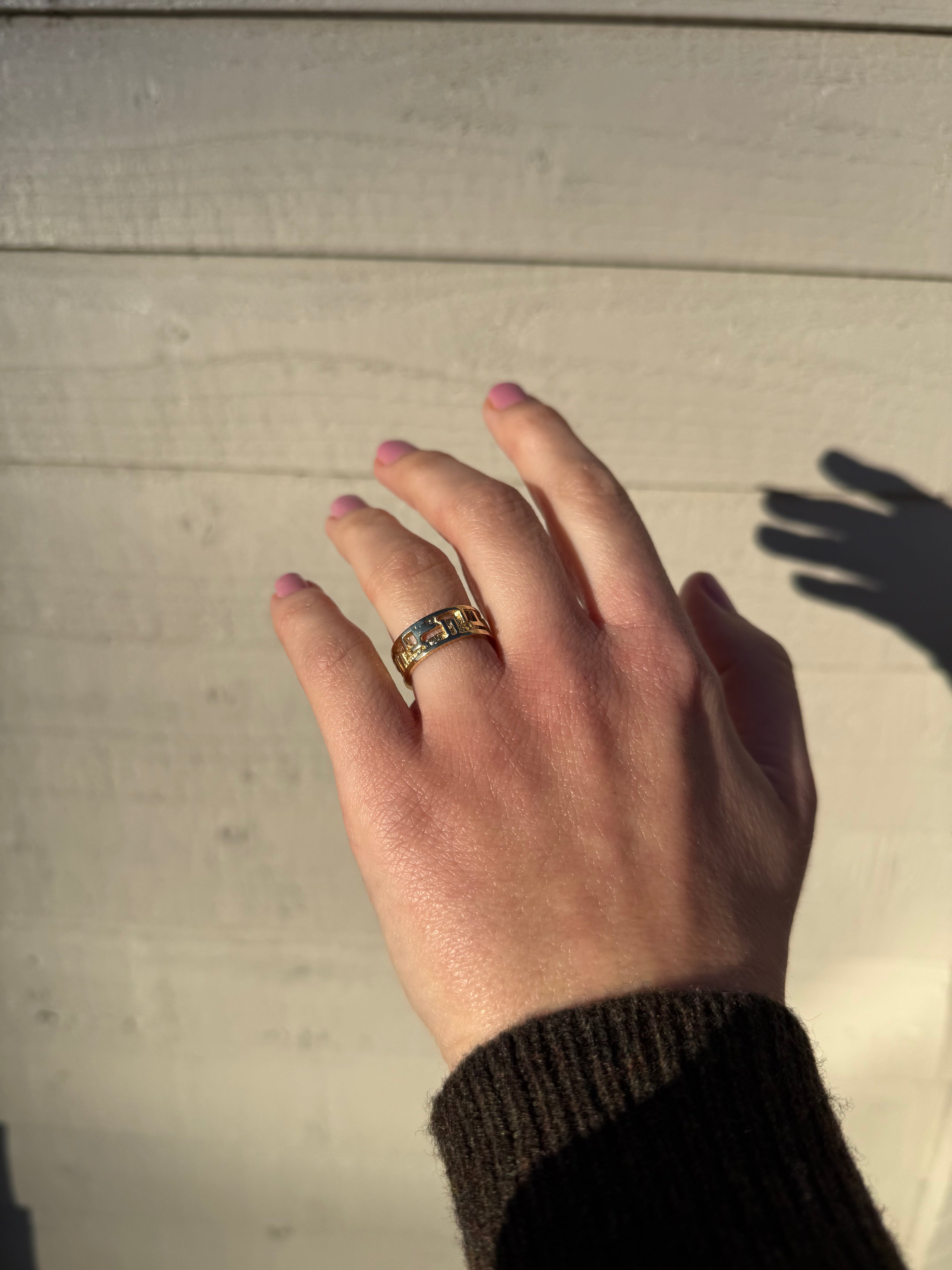 Antique 18ct Yellow Gold Pierced Openwork Band, 7mm