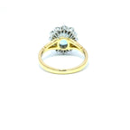 18 Karat Gelbgold Oval-Aquamarin- und Diamant-Cluster-Ring