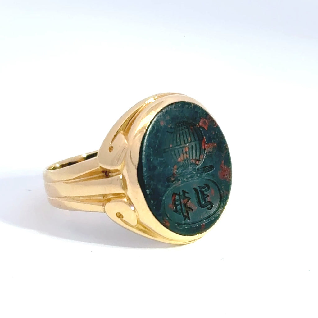 Vintage 18ct Seal Engraved Bloodstone Signet Ring