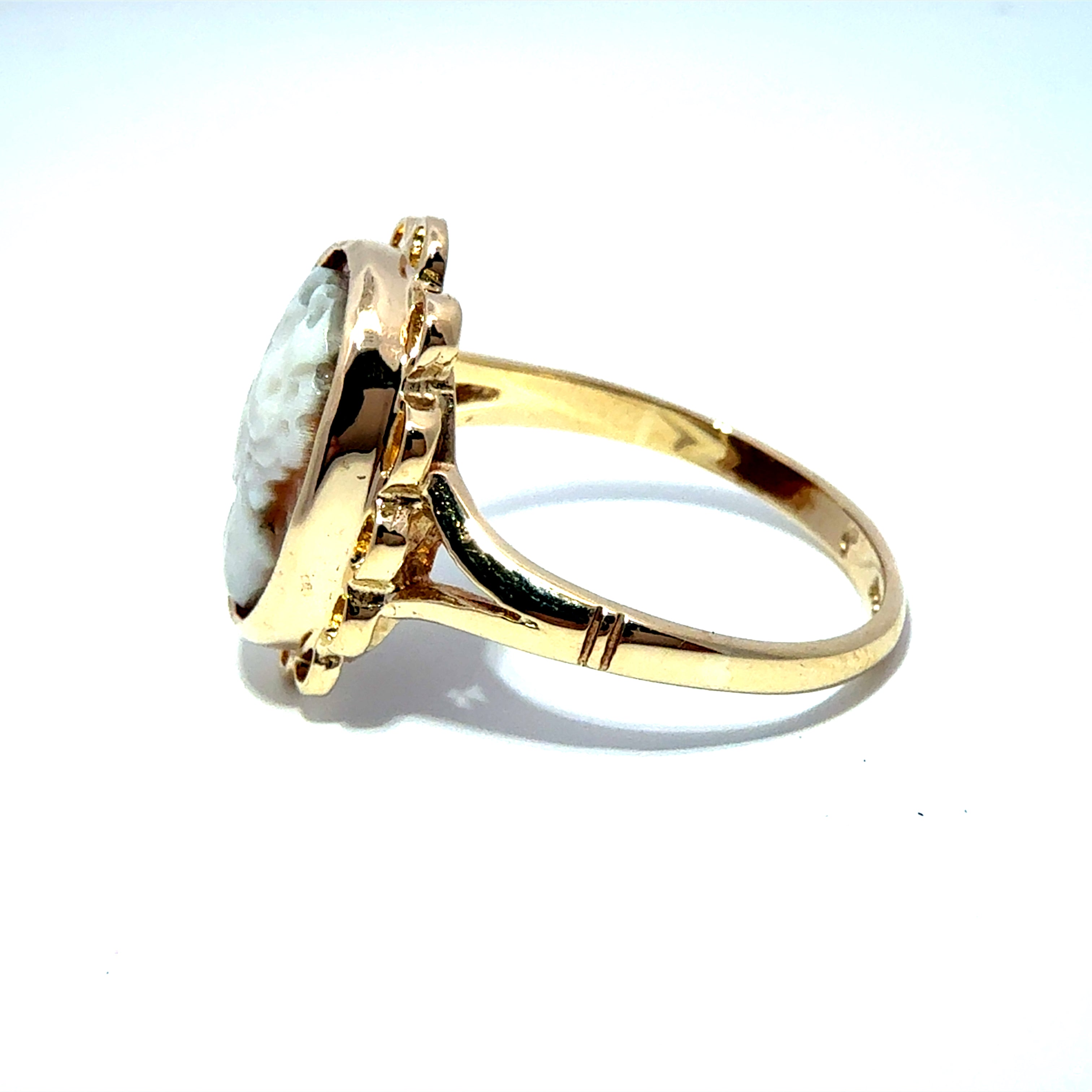 Antique 9ct Yellow Gold Cameo Ring