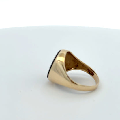 9ct Yellow Gold Oval Onyx Signet Ring