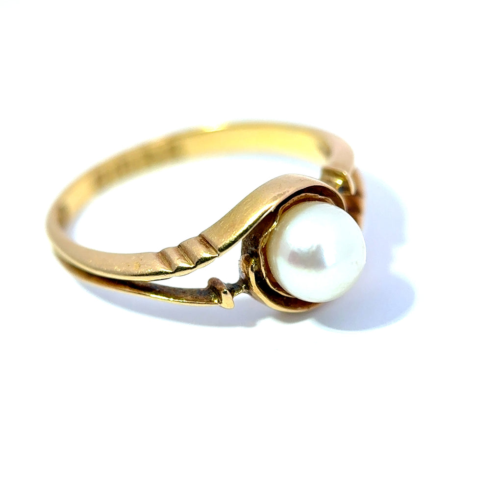 Antique Edwardian 18ct Gold Pearl Crossover Ring