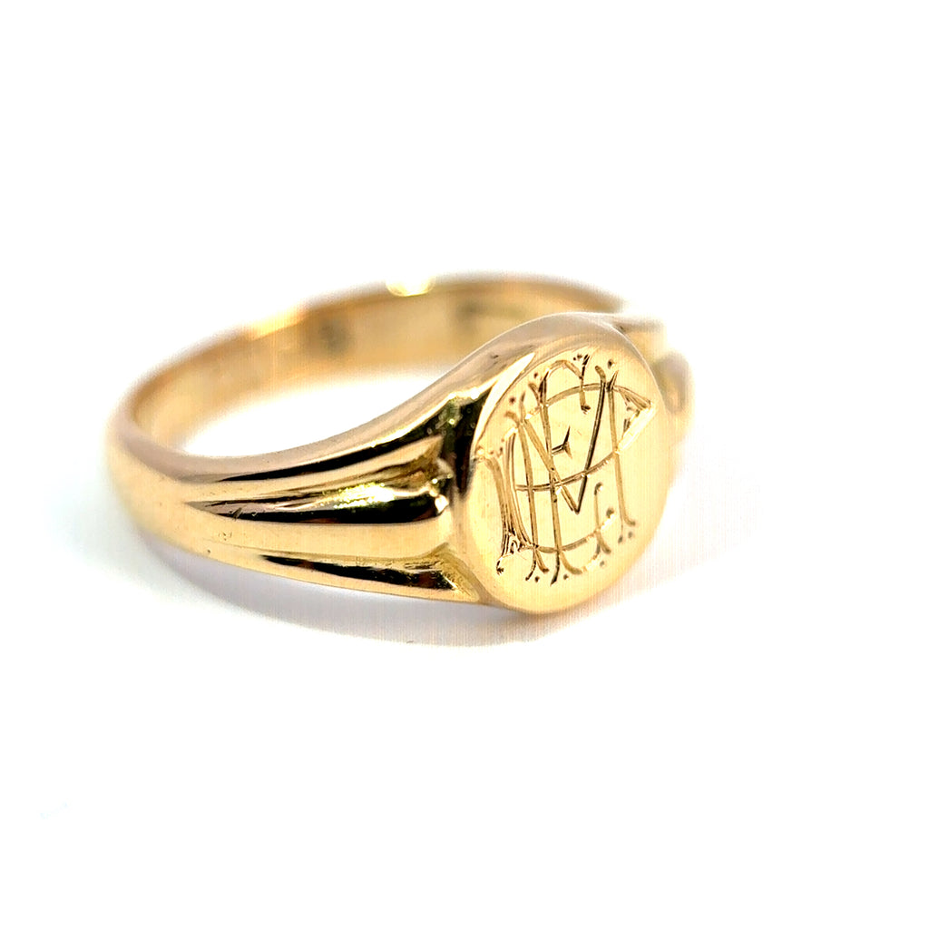 Vintage 18ct Yellow Gold Engraved Round Signet Ring