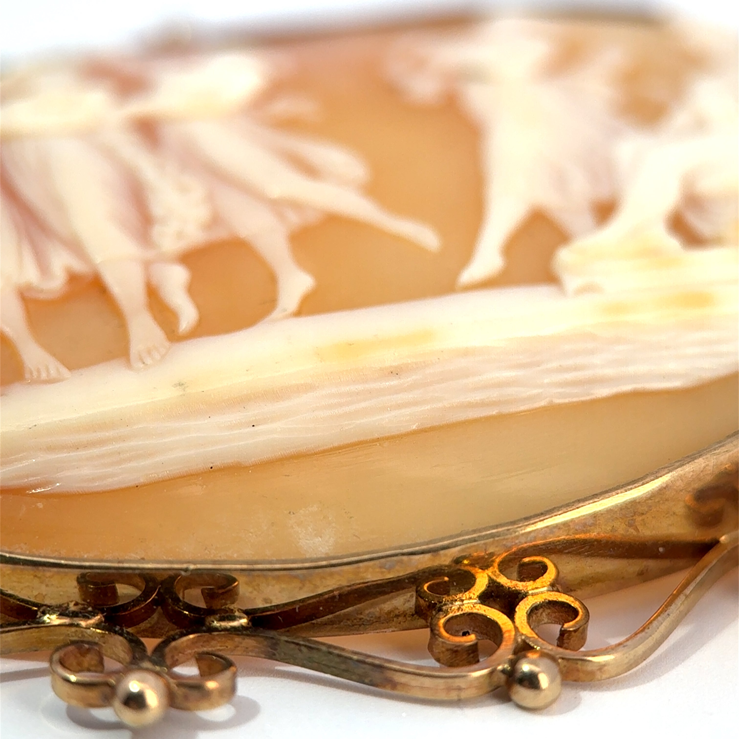 Antique 8ct Yellow Gold 'The Three Graces' Cameo Brooch (c. 1900's)