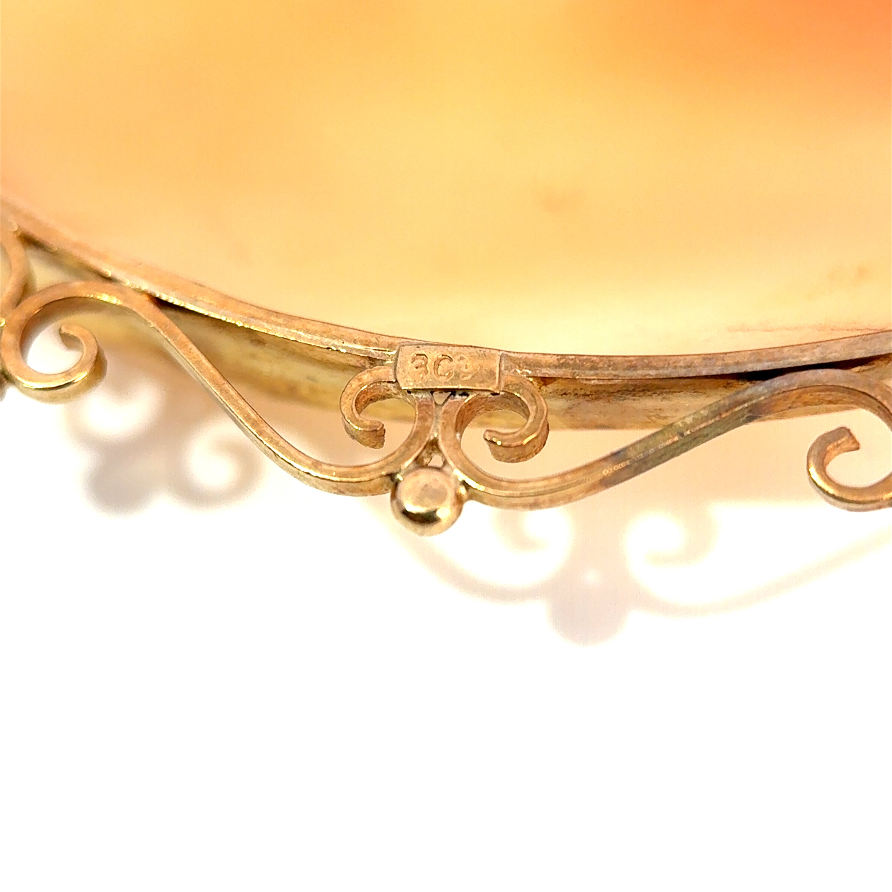 Antique 8ct Yellow Gold 'The Three Graces' Cameo Brooch (c. 1900's)