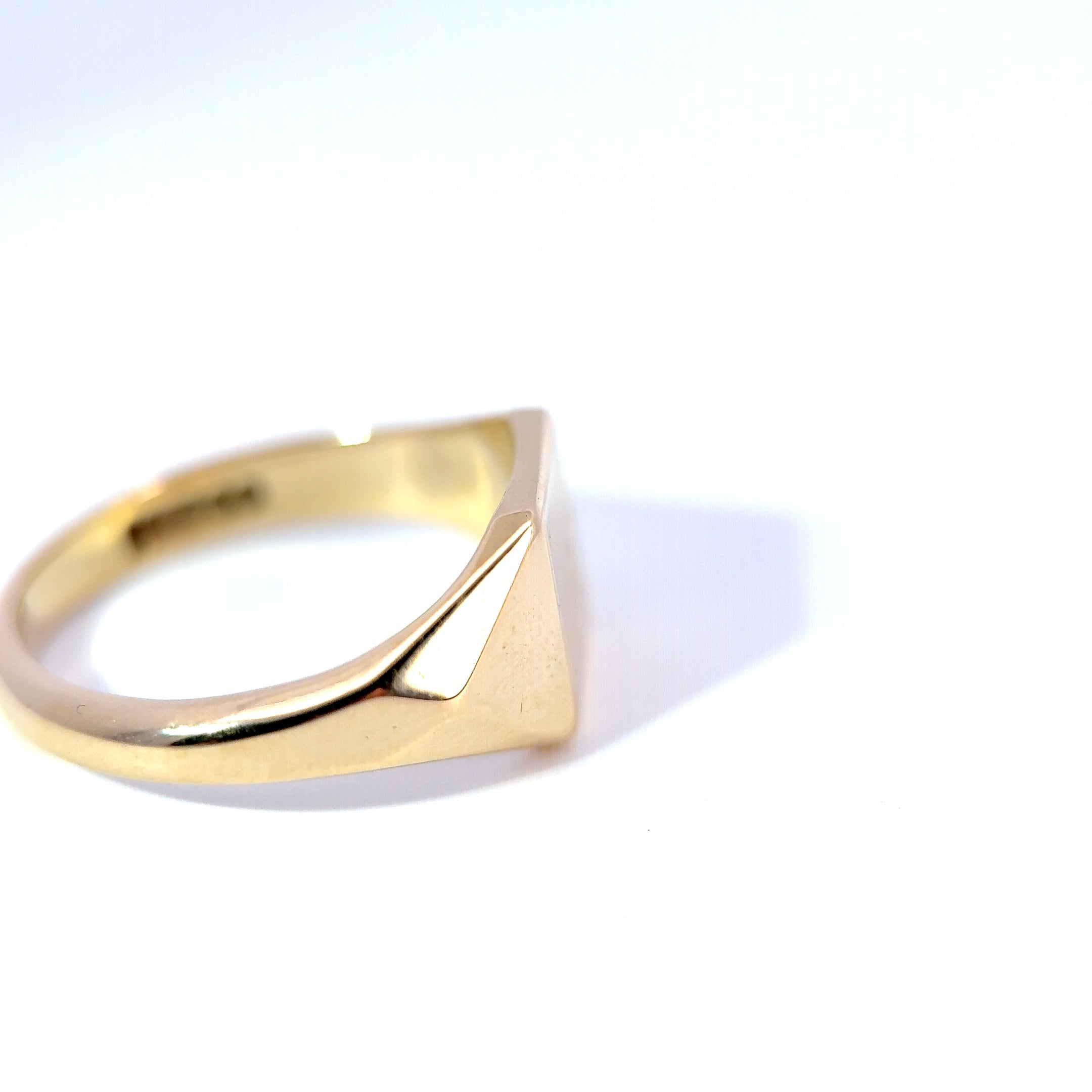 Vintage 9ct Yellow Gold Geometric Signet Ring