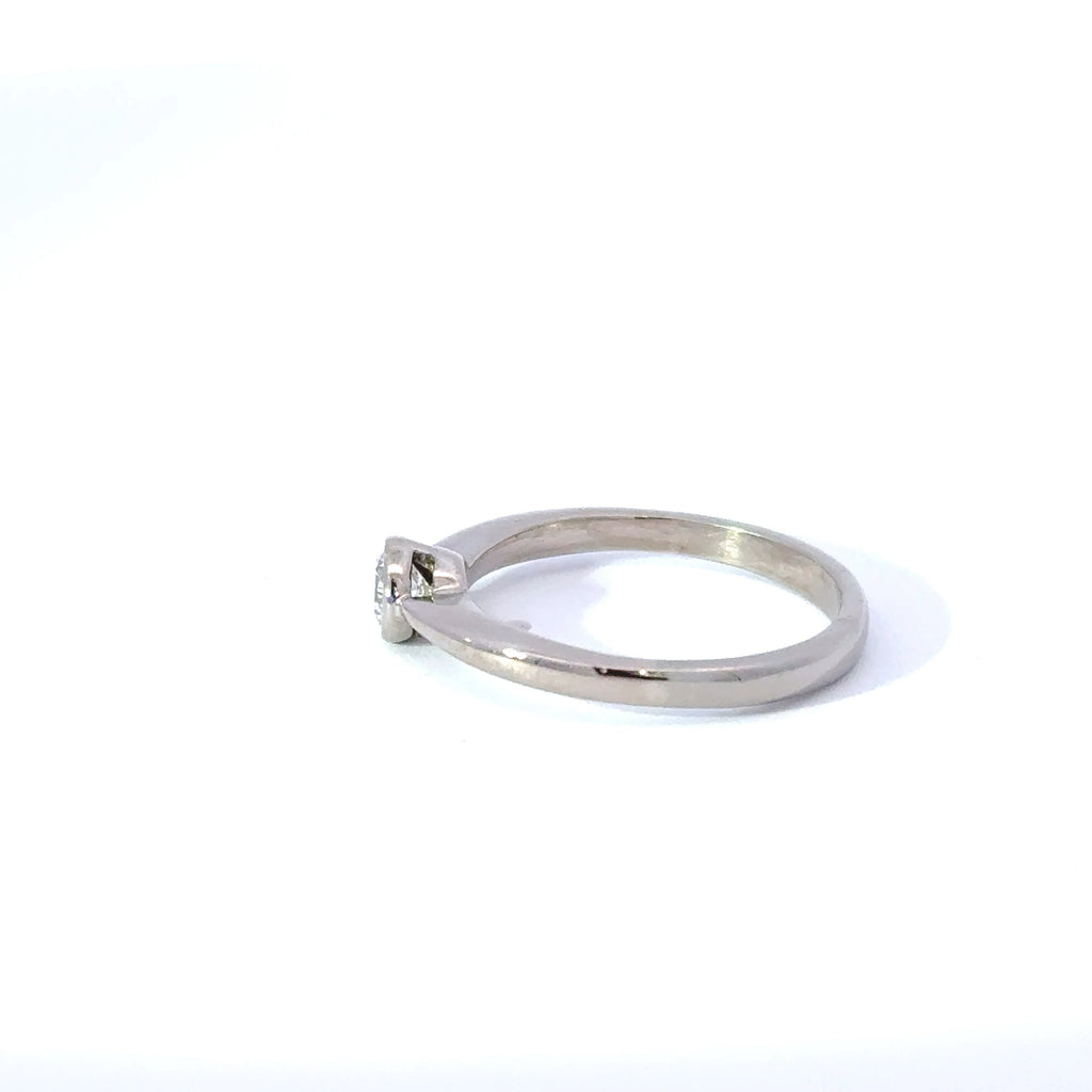18ct White Gold Diamond Bezel Set Solitaire Ring