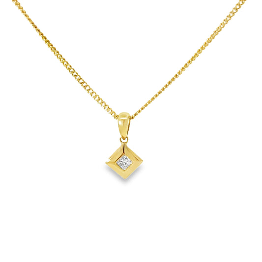 18ct Yellow Gold Princess Cut Diamond Necklace (Pre-Loved)