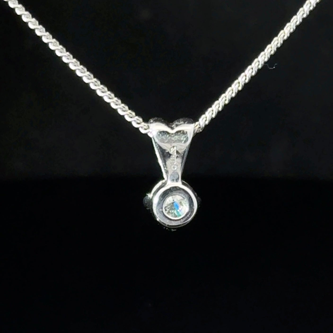 18ct White Gold Diamond Necklace