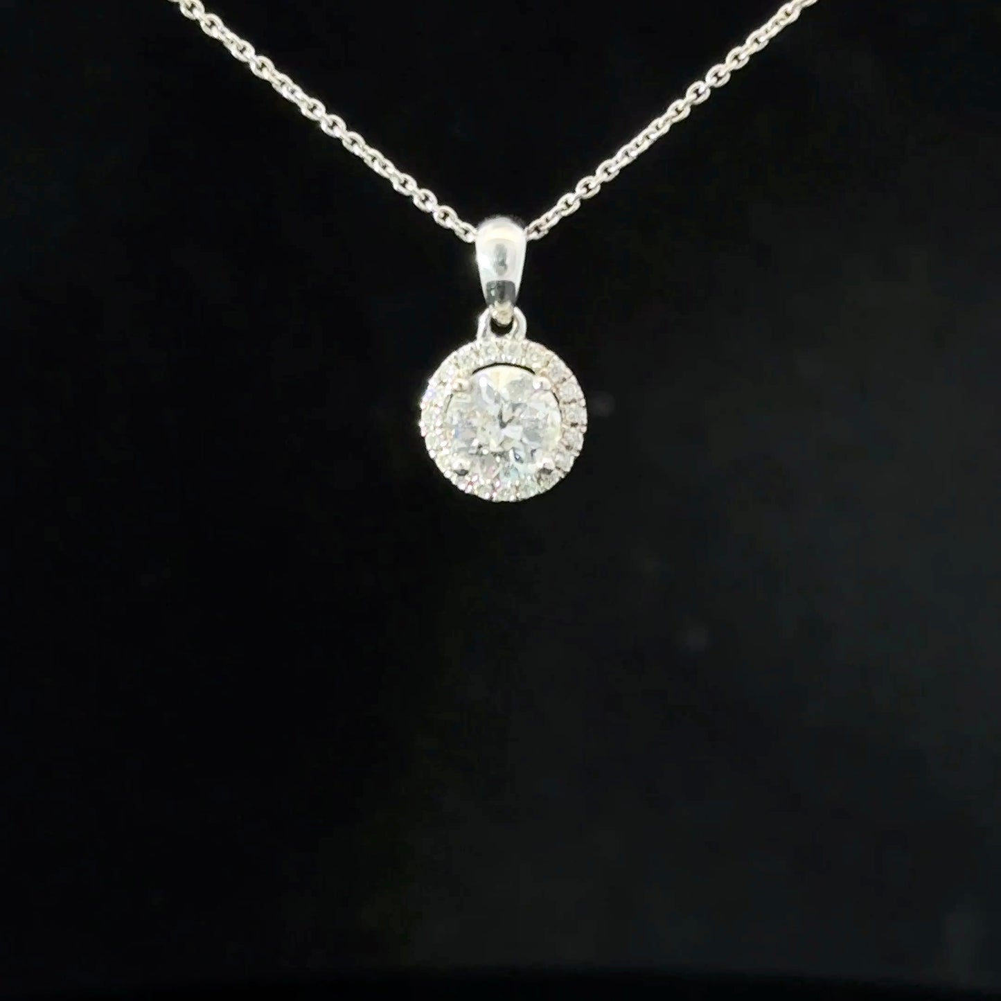 18ct White Gold Diamond Halo Necklace (Pre-Loved), Est. 0.50ct