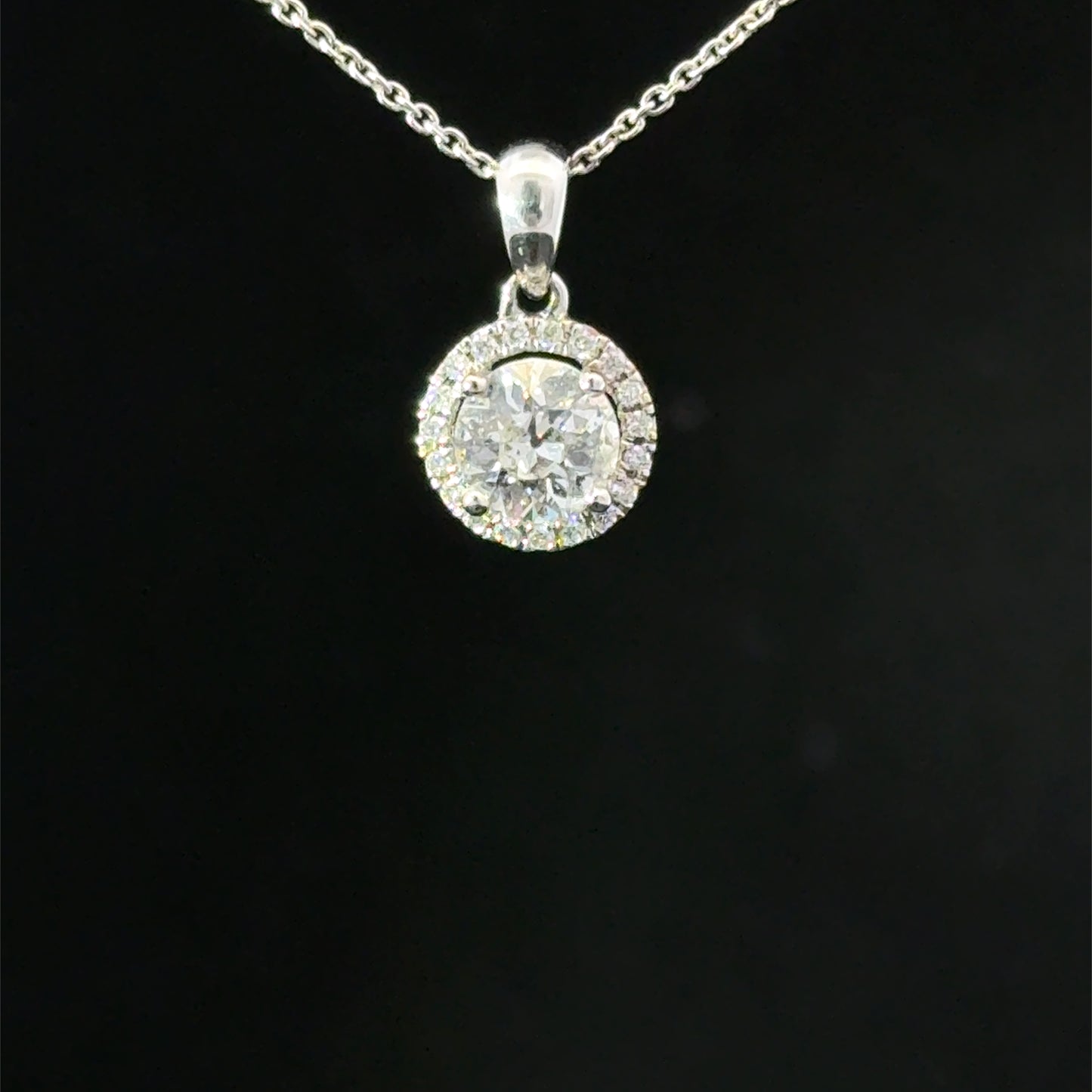 18ct White Gold Diamond Halo Necklace (Pre-Loved), Est. 0.50ct