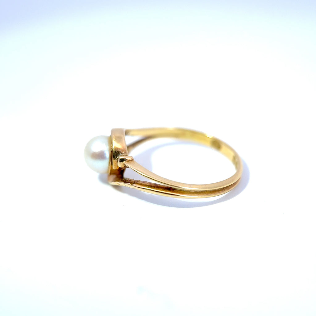 Antique Edwardian 18ct Gold Pearl Crossover Ring