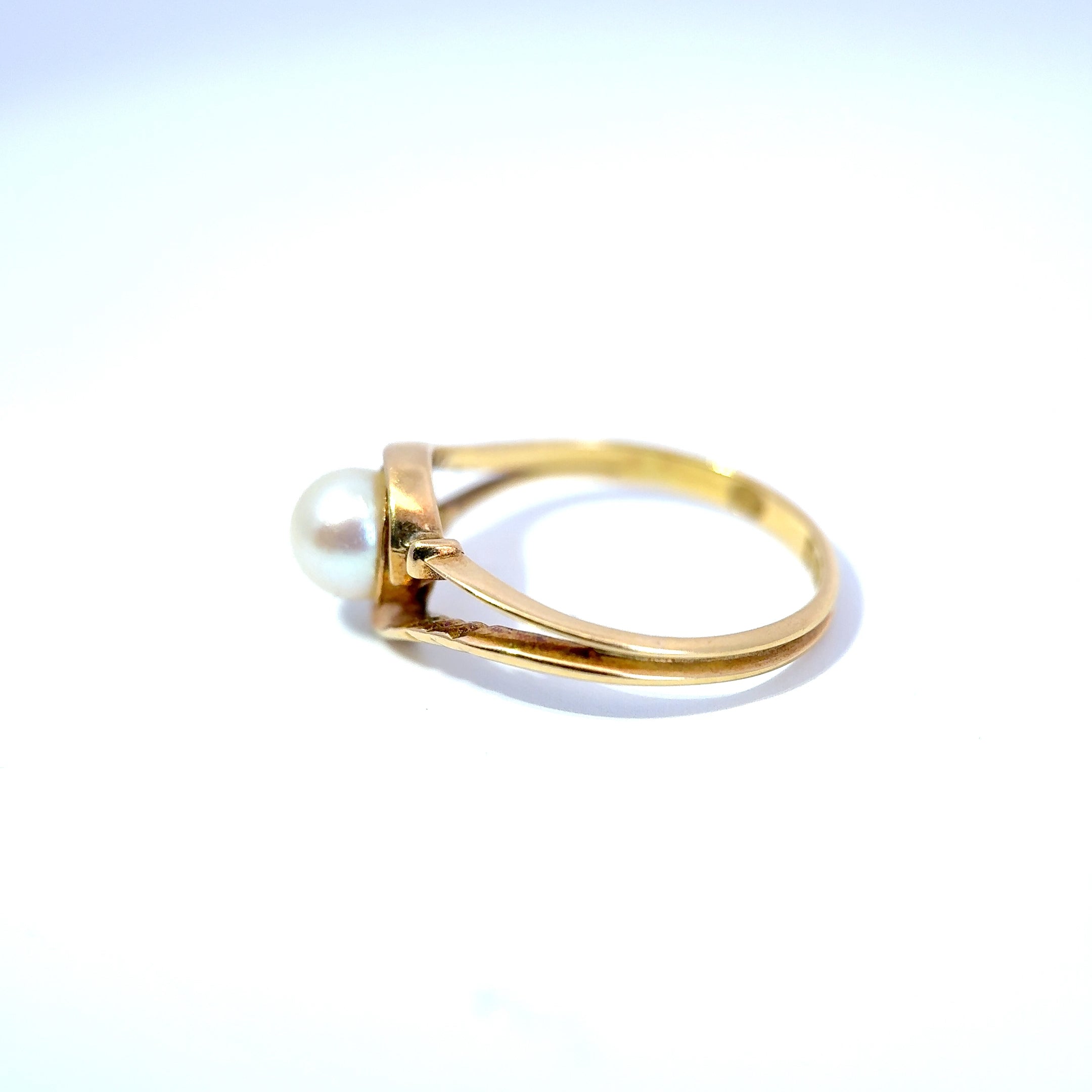 Antique Edwardian 18ct Gold Pearl Crossover Ring