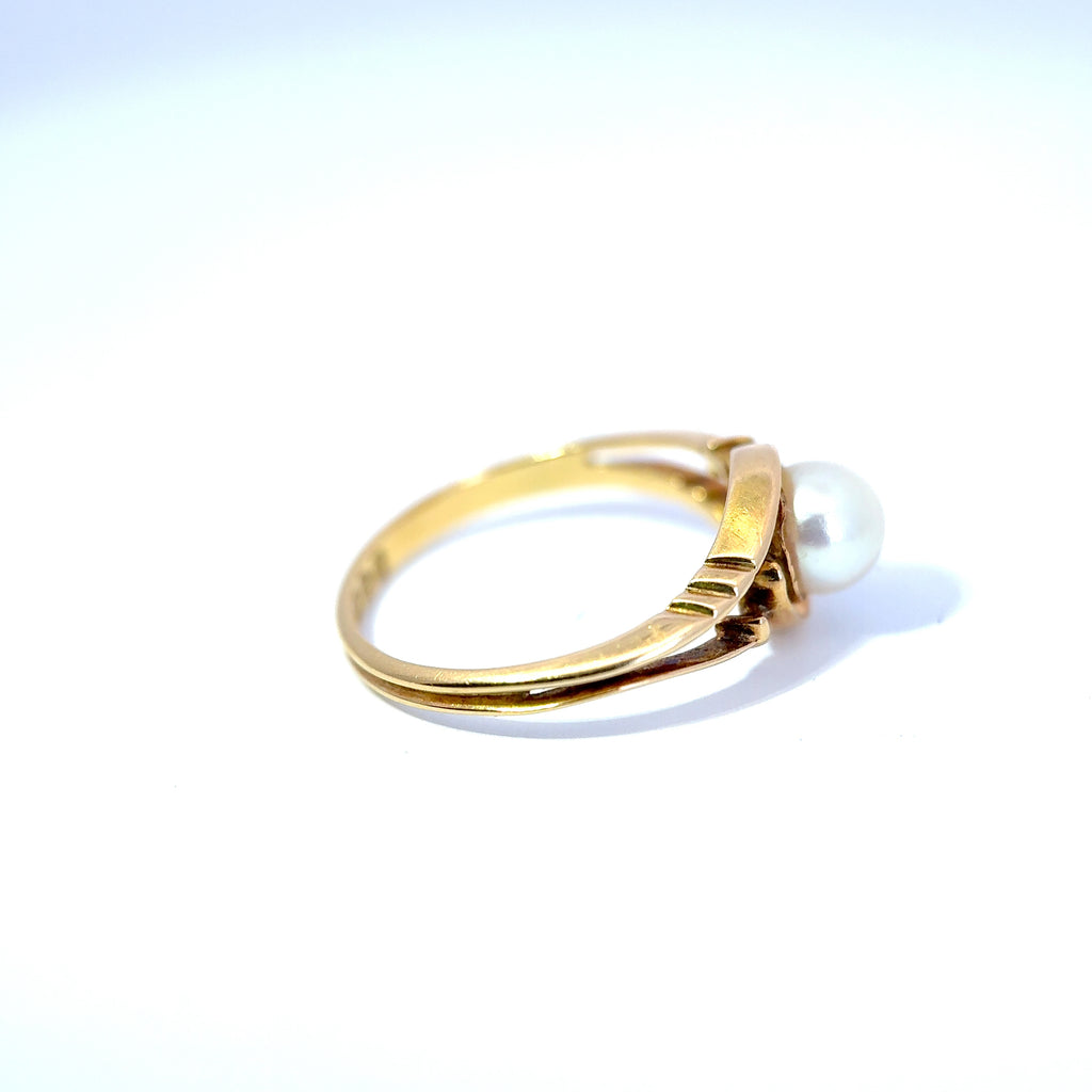 Antique Edwardian 18ct Gold Pearl Crossover Ring
