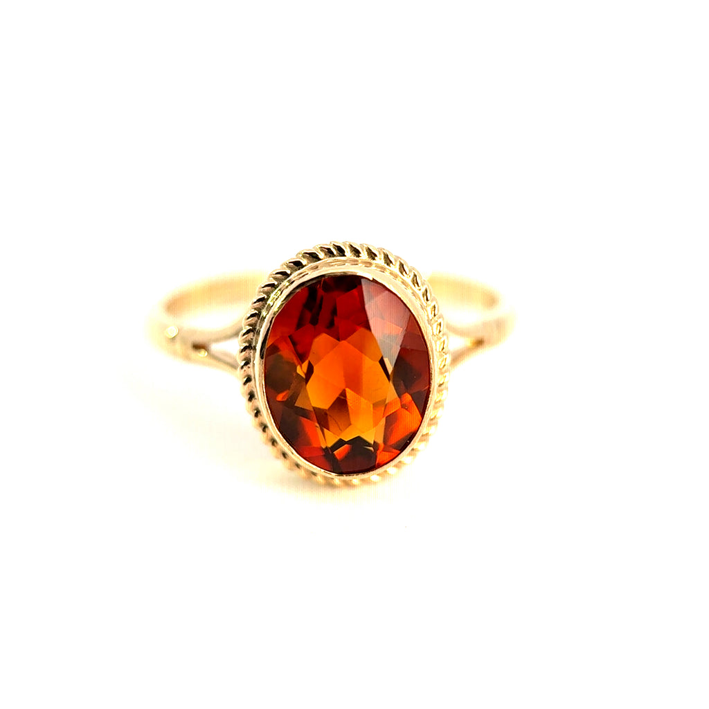 Vintage 9ct Yellow Gold Oval Citrine Ring, London 1977