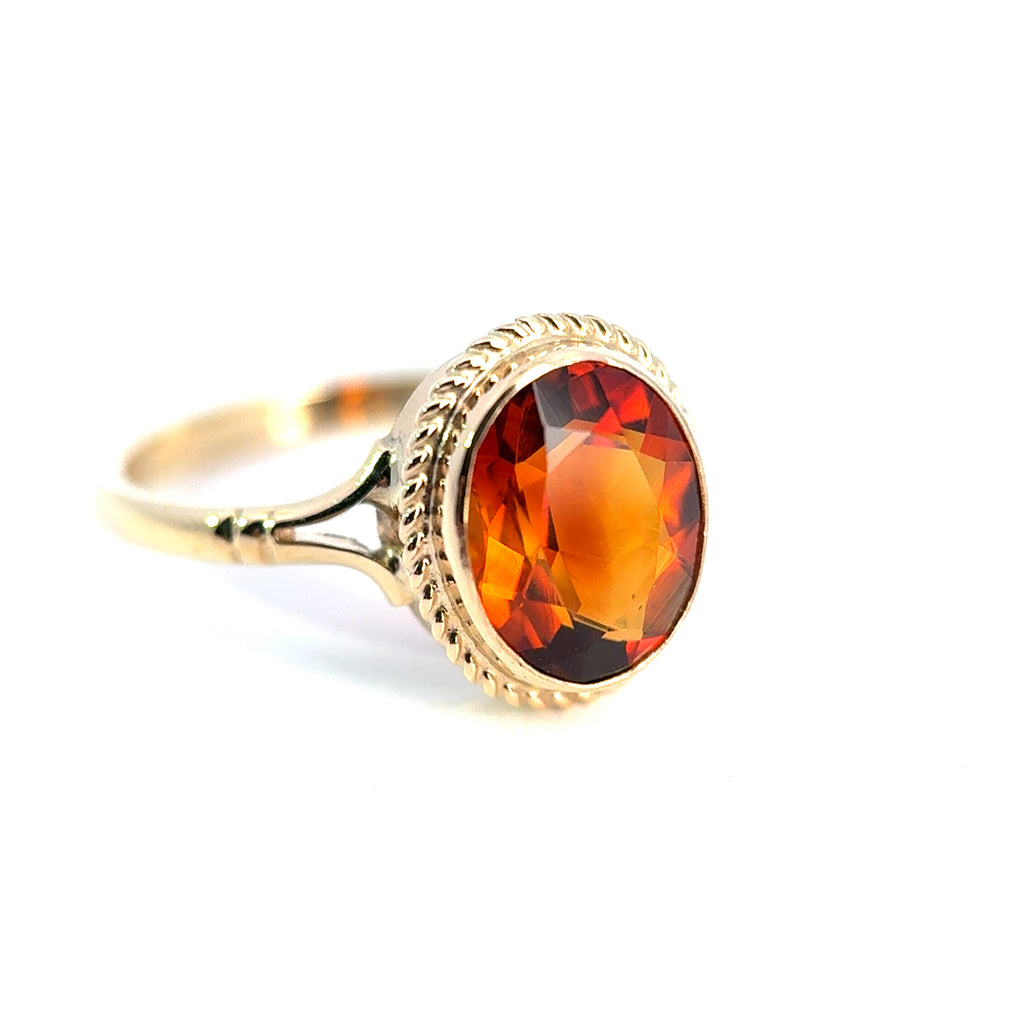 Vintage 9ct Yellow Gold Oval Citrine Ring, London 1977