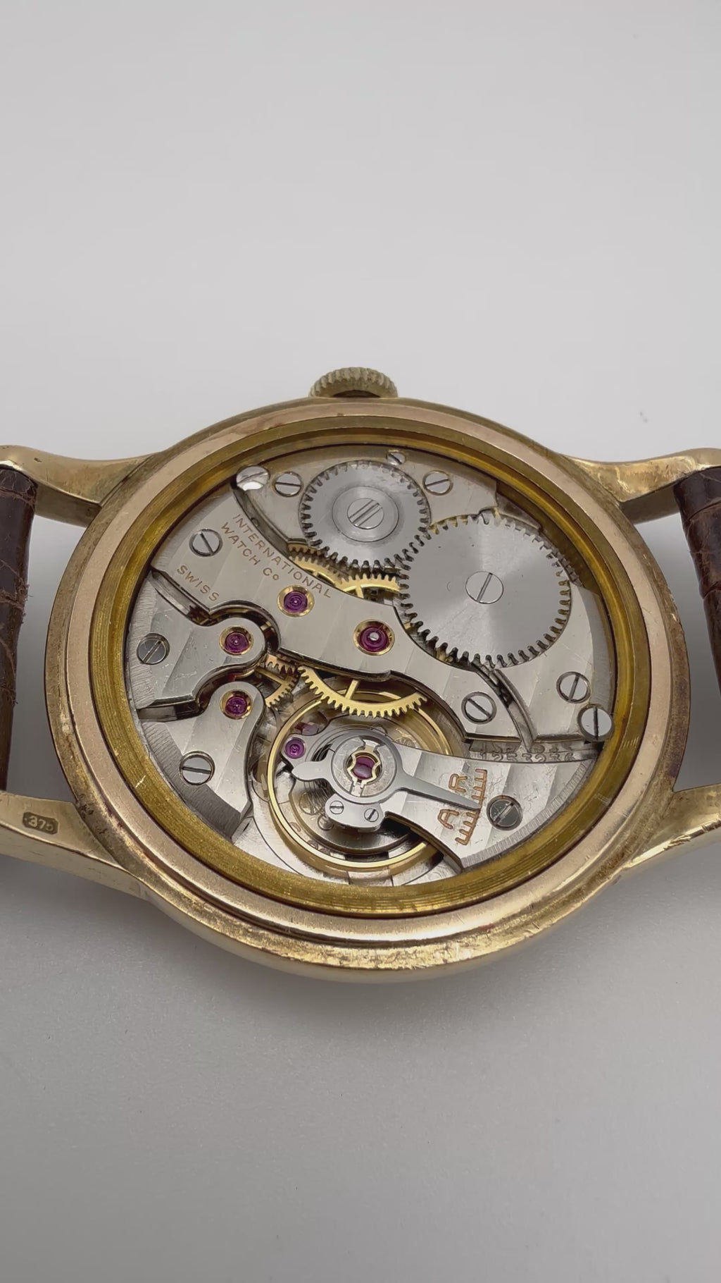 Vintage IWC Schaffhausen Calibre 88 9ct Yellow Gold Wristwatch | 1953/54