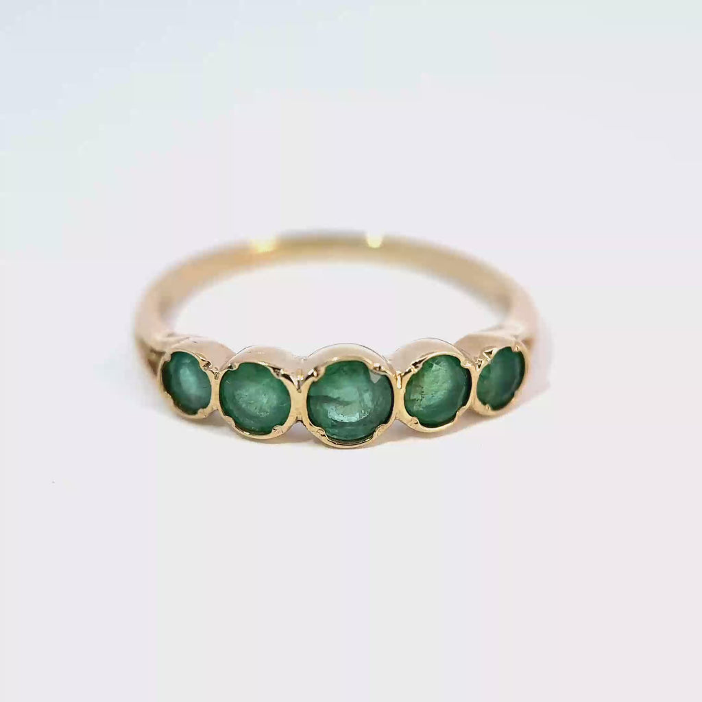 9ct Yellow Gold 5 Stone Graduated Emerald Ring, Size S, 2.0g