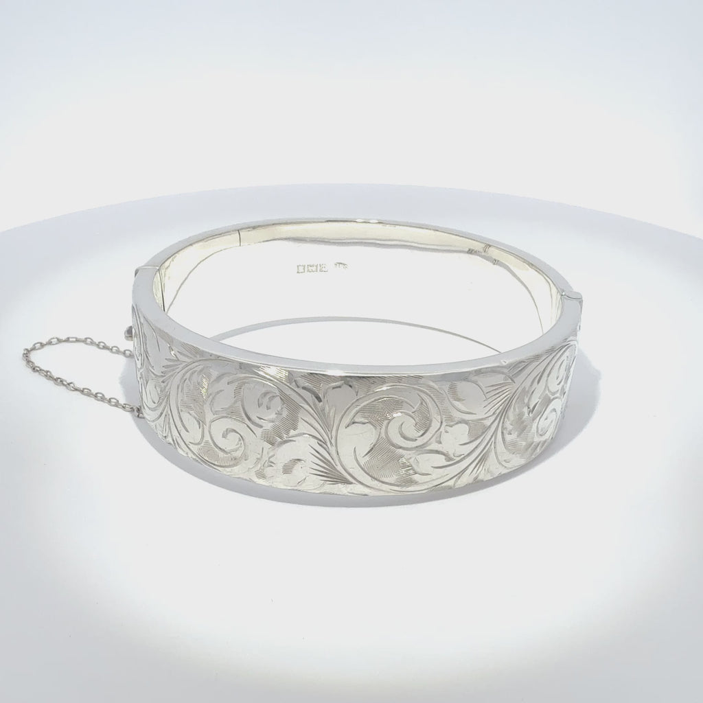 Vintage Silver Hinged Bangle with Floral Motif