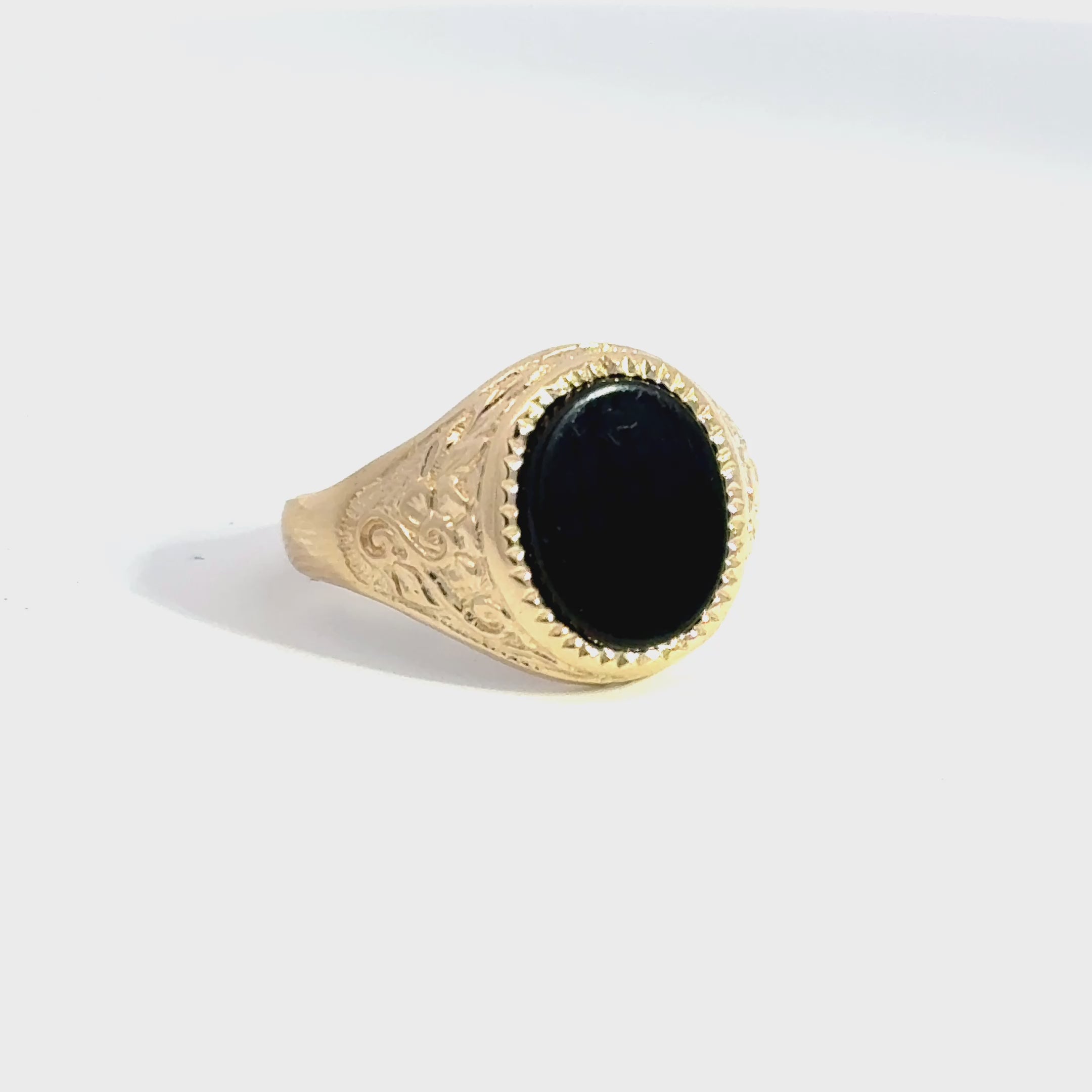 Vintage 9ct Gold Oval Black Onyx Signet Ring