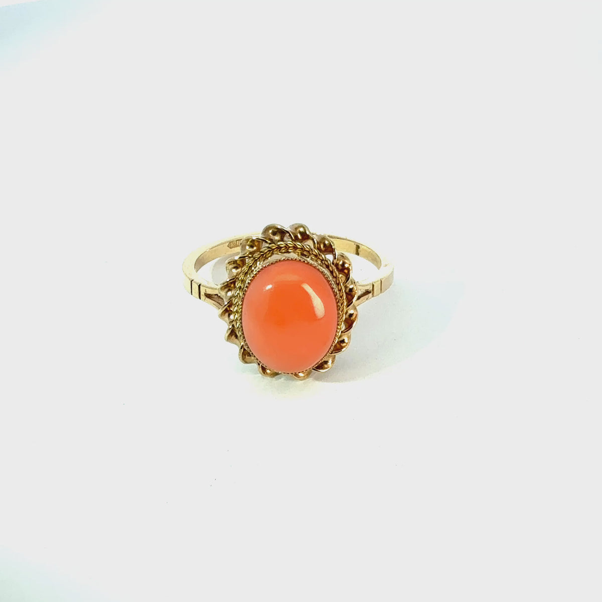 Vintage 9ct Yellow Gold Oval Cabochon Coral Ring, Birmingham 1979